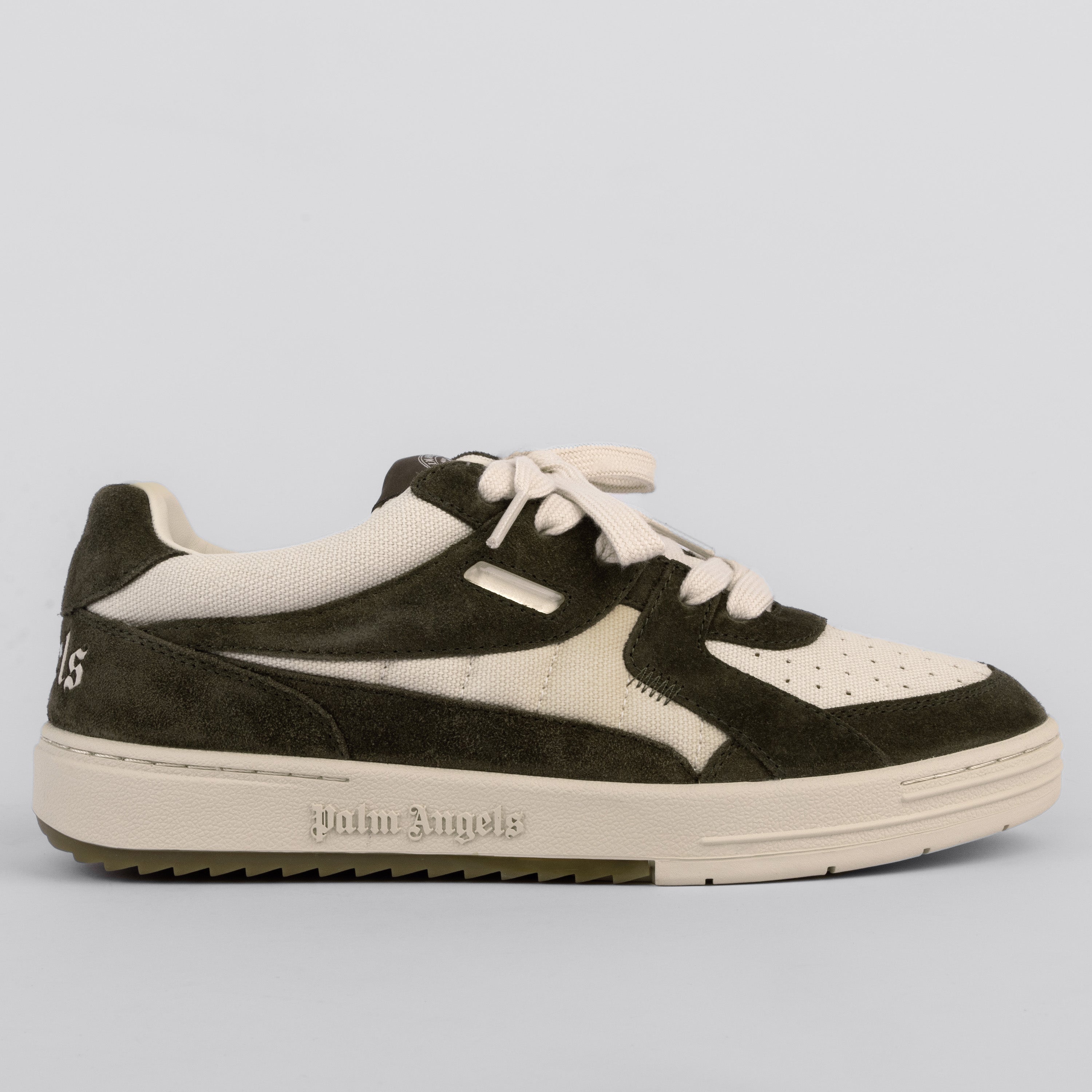 Sneakers Café Palm Angels University