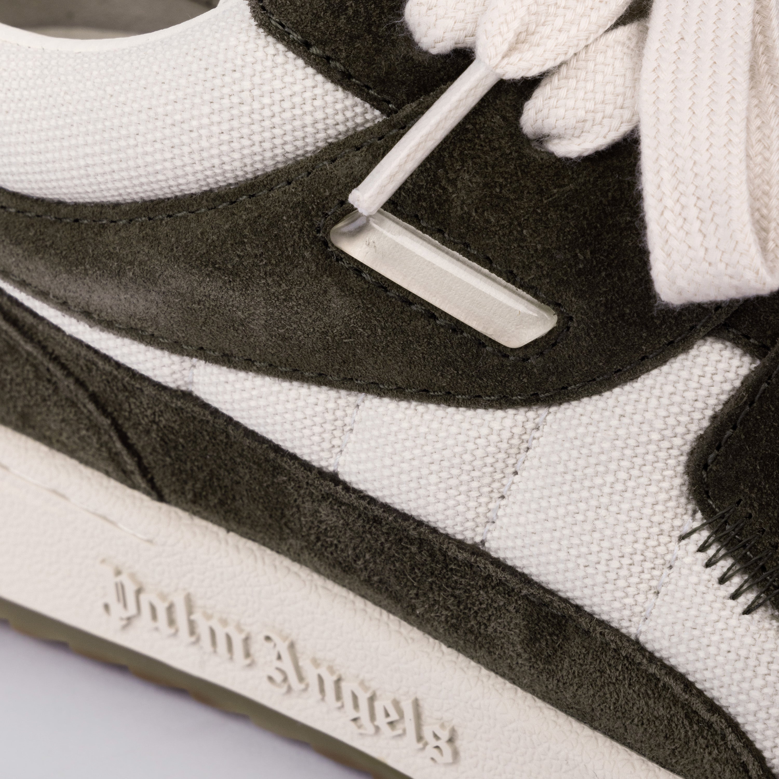 Sneakers Café Palm Angels University
