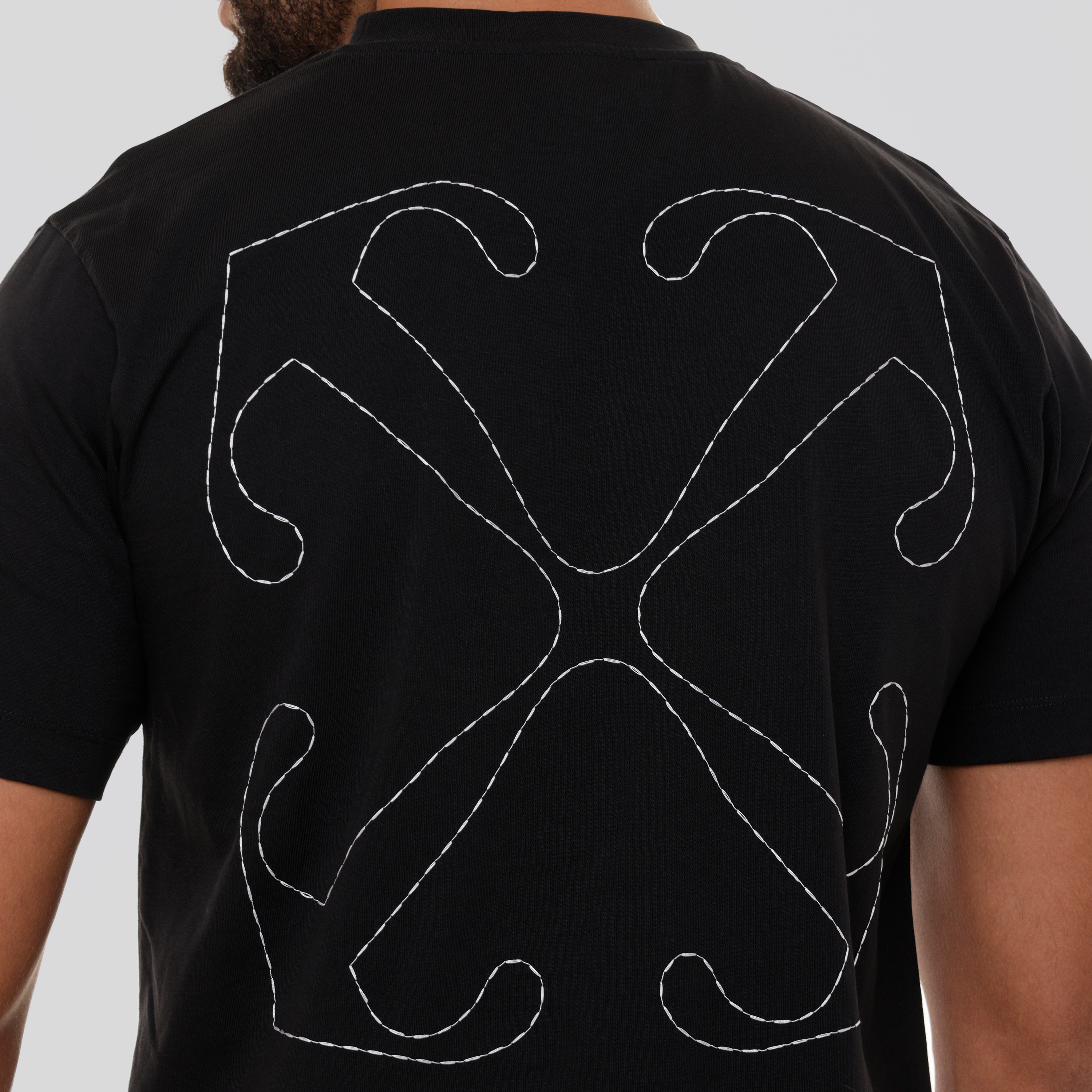 Camiseta Negra Off-White Stitch Arrow