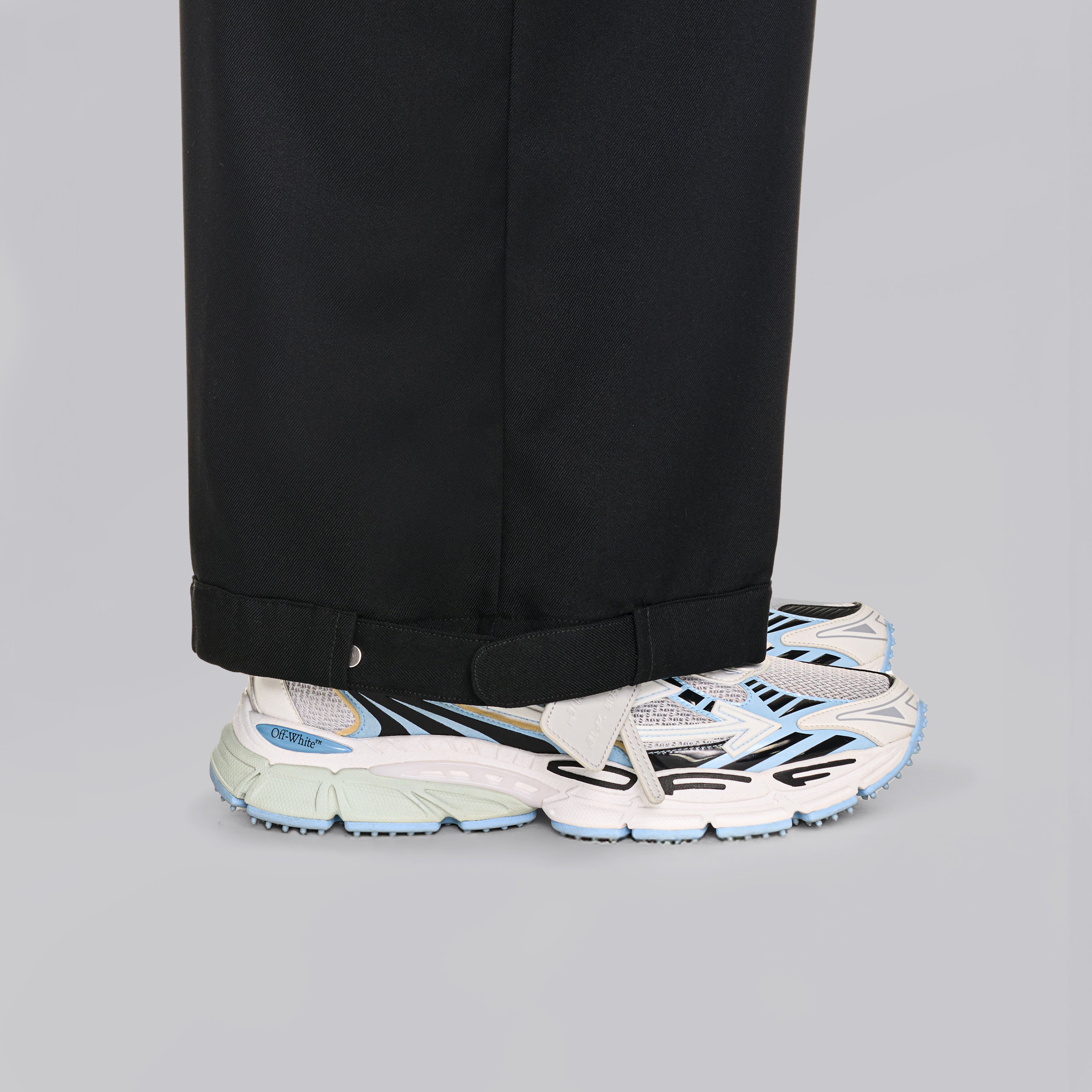 Sneakers Blanco Celeste Off-White "Be Right Back"