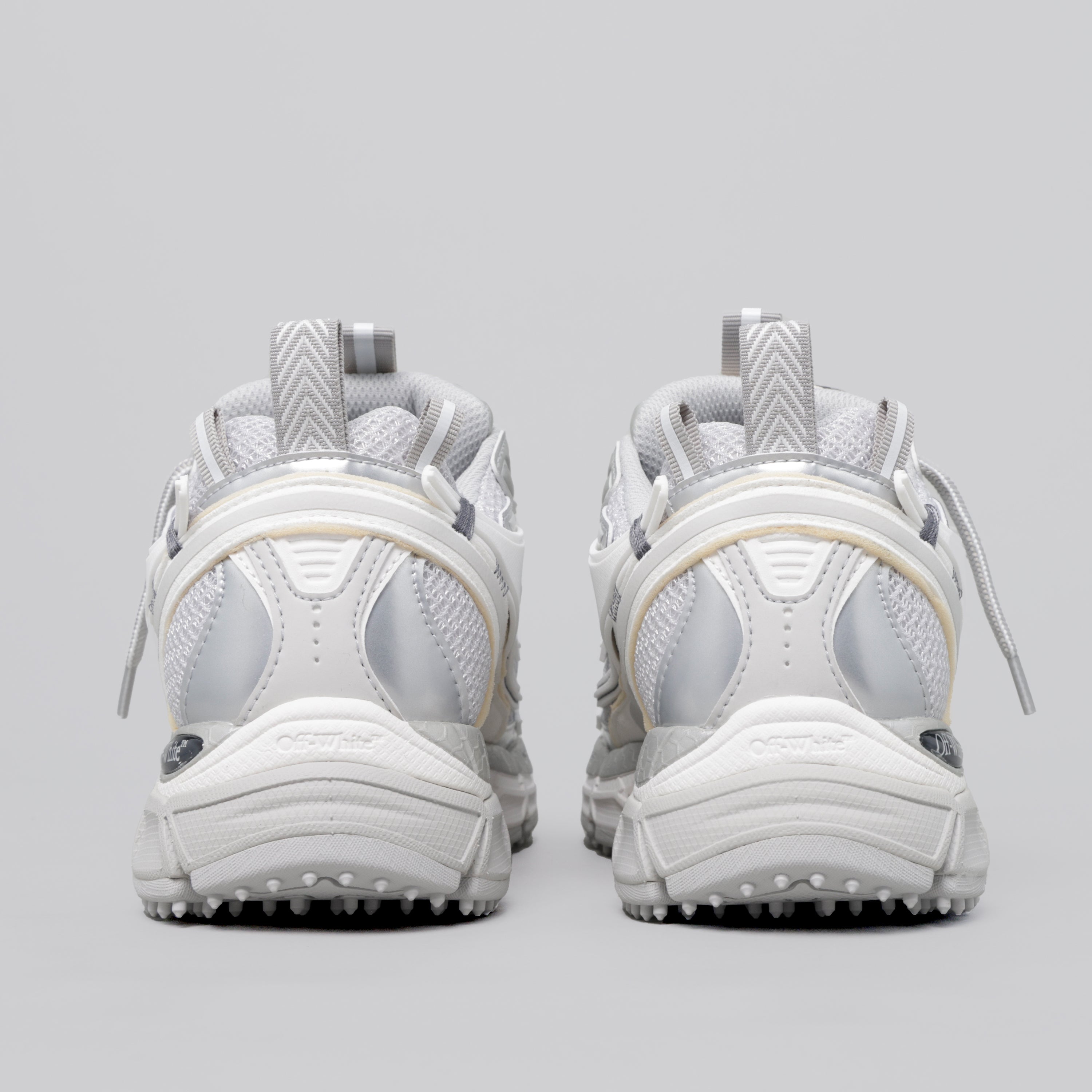 Sneakers Gris Off-White "Be Right Back"