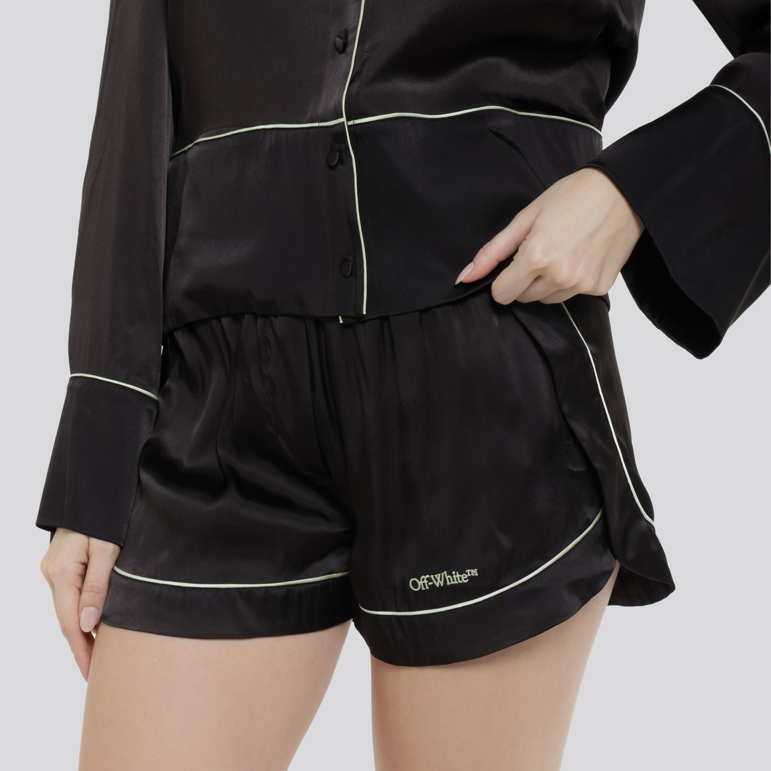 Short Café Off White Satin Pijama