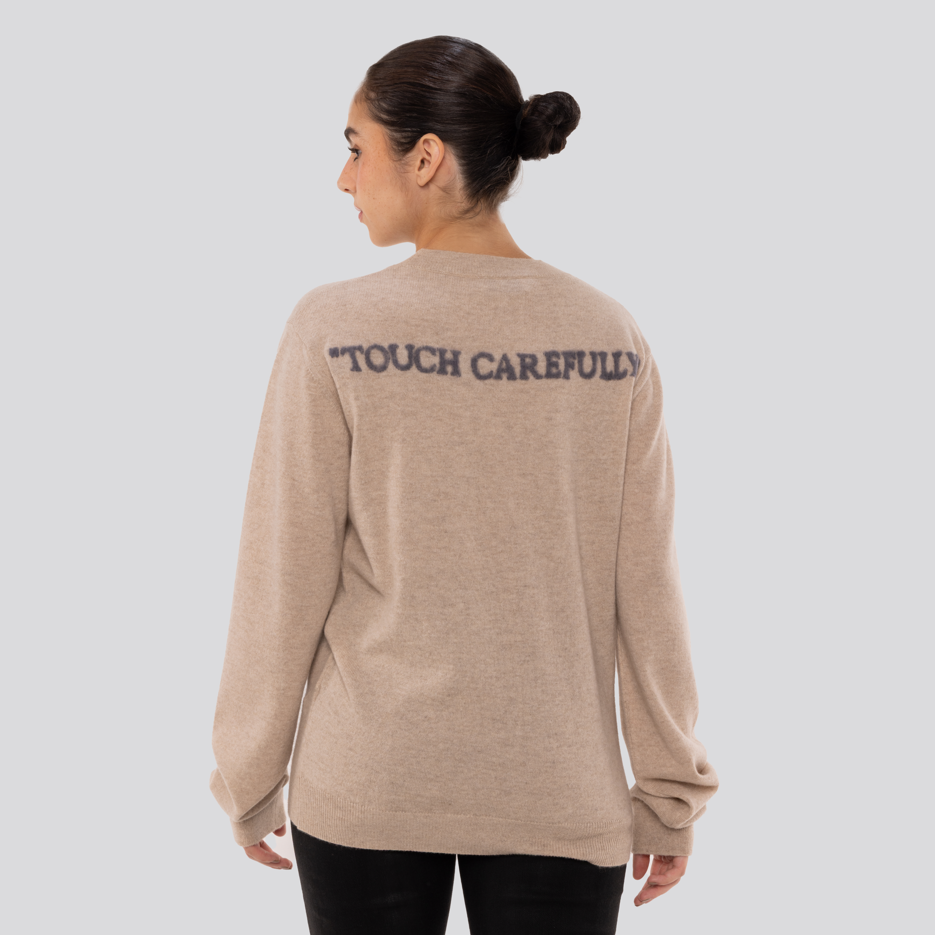 Buzo Beige Off-White
