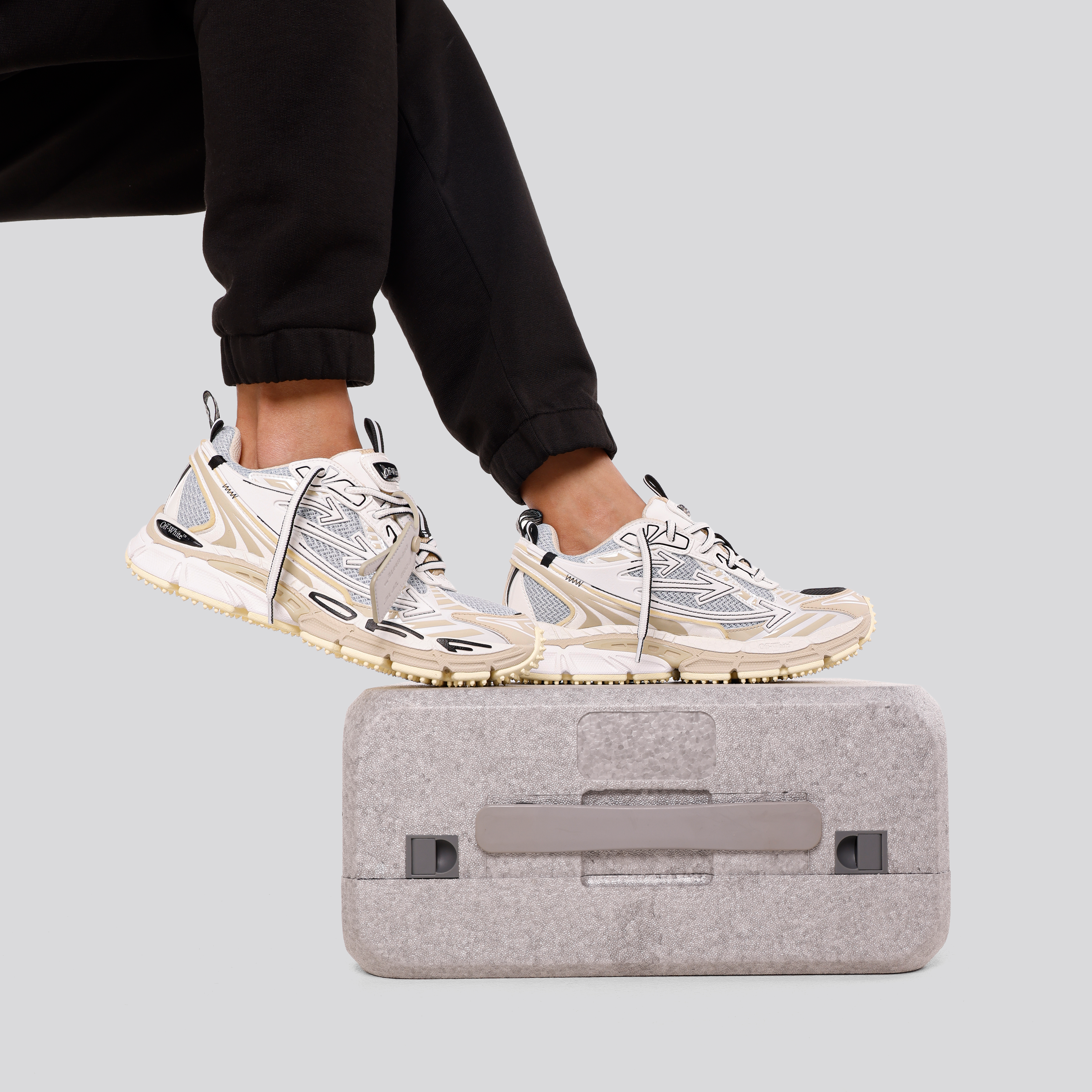 Sneakers Gris Off-White Be Right Back