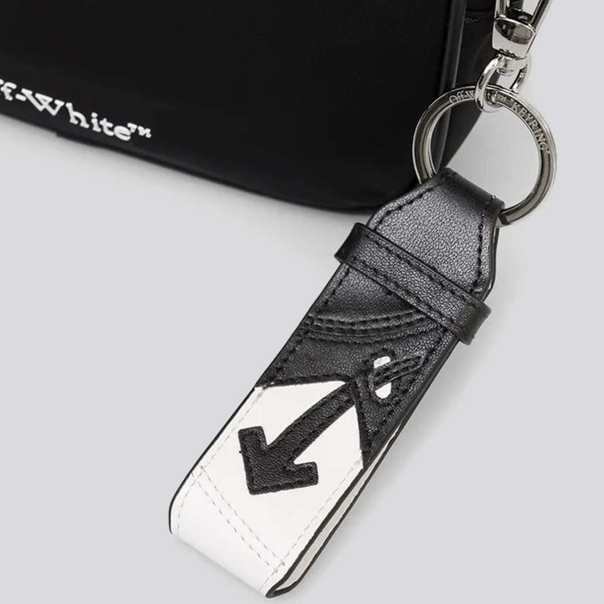 Llavero Negro Off-White OOO
