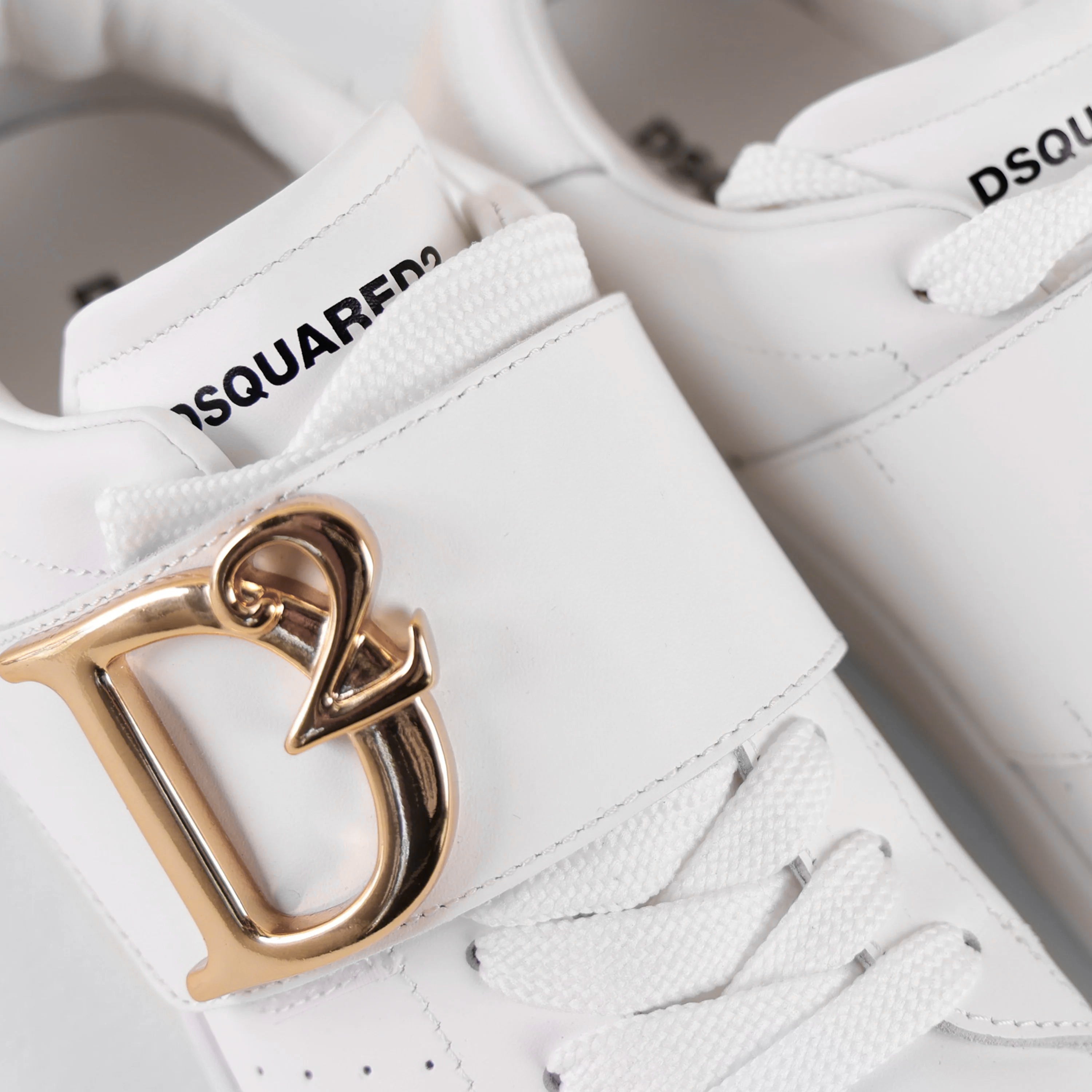 Sneakers White Dsquared2 D2 Plaque