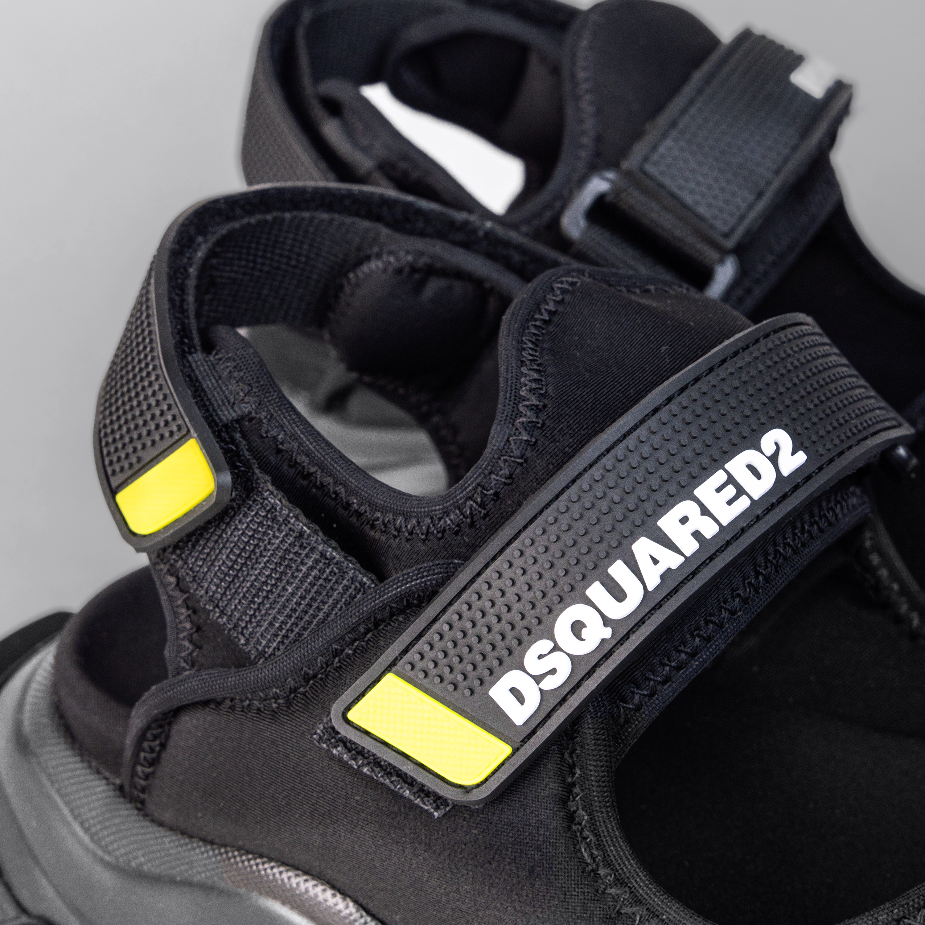 Sandalias Negras Dsquared2 Velcro