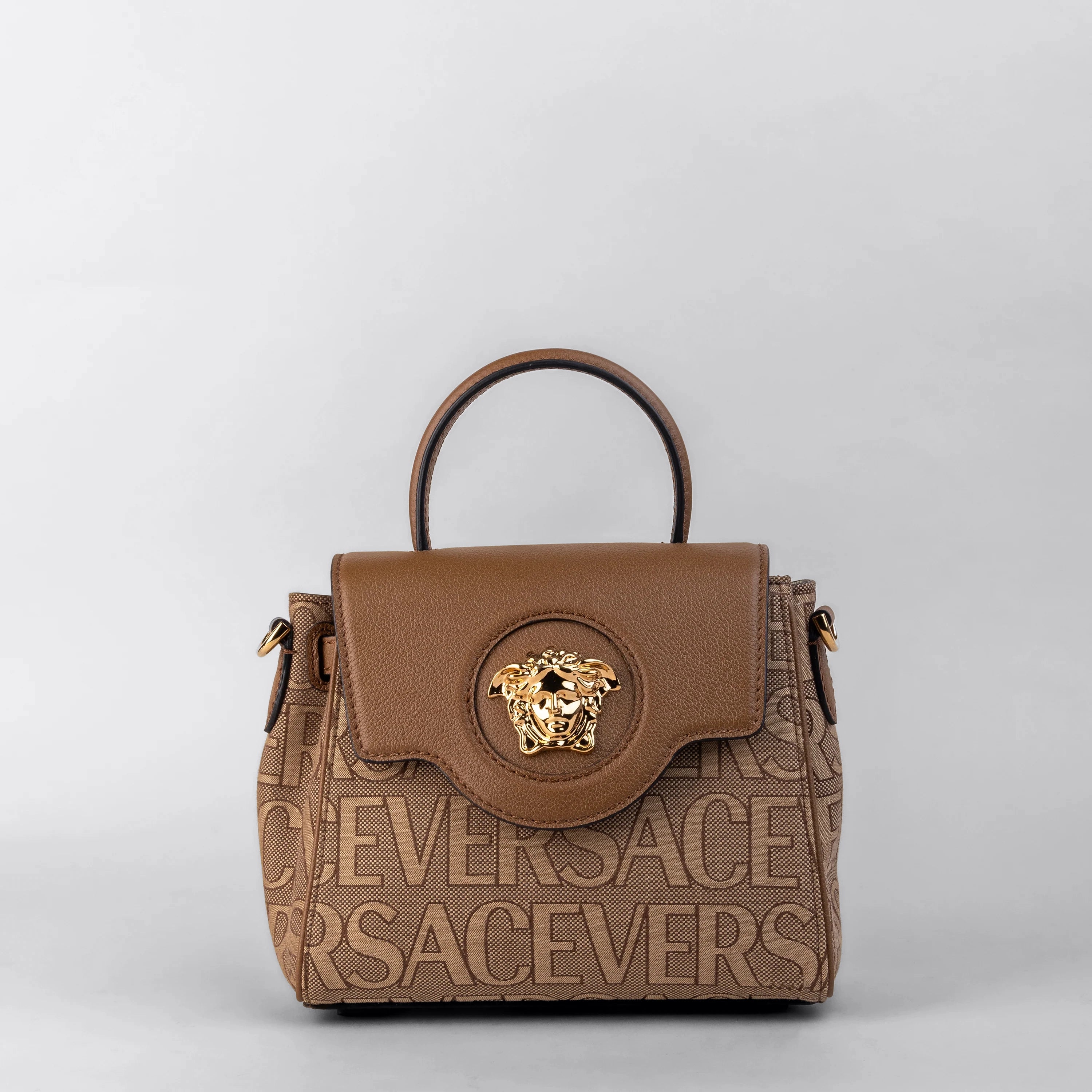 Cartera Café Versace Medium La Medusa Logo Plaque