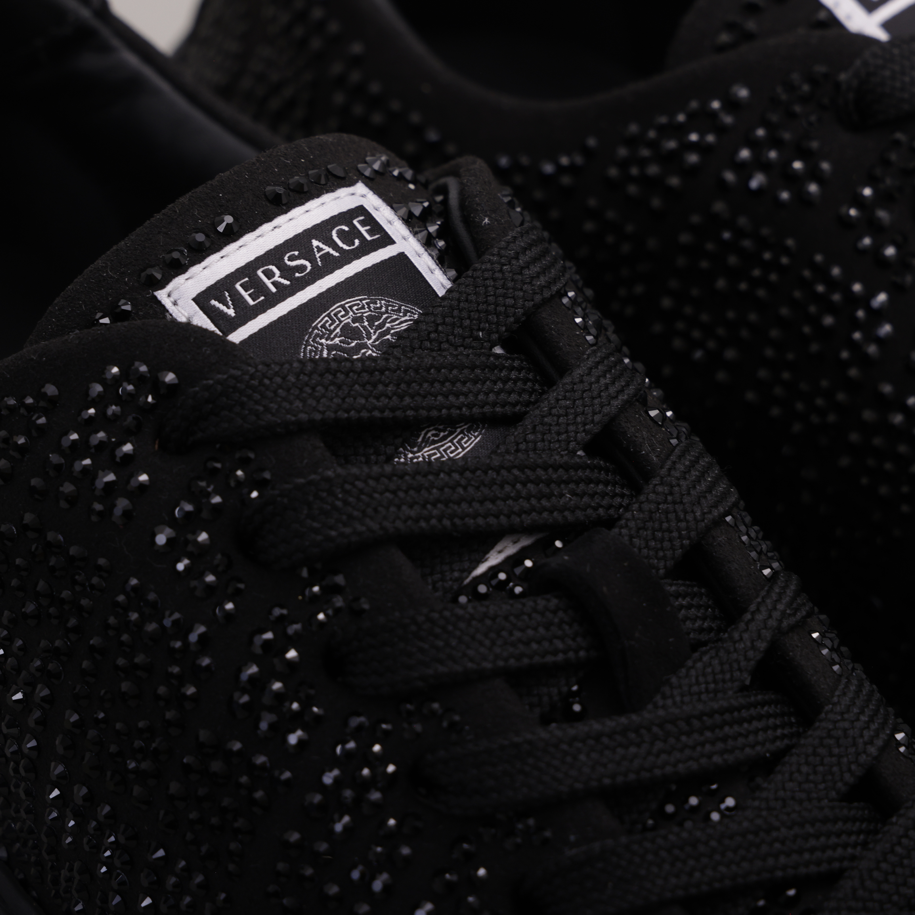 Sneakers Negros Versace Crystals Grecca