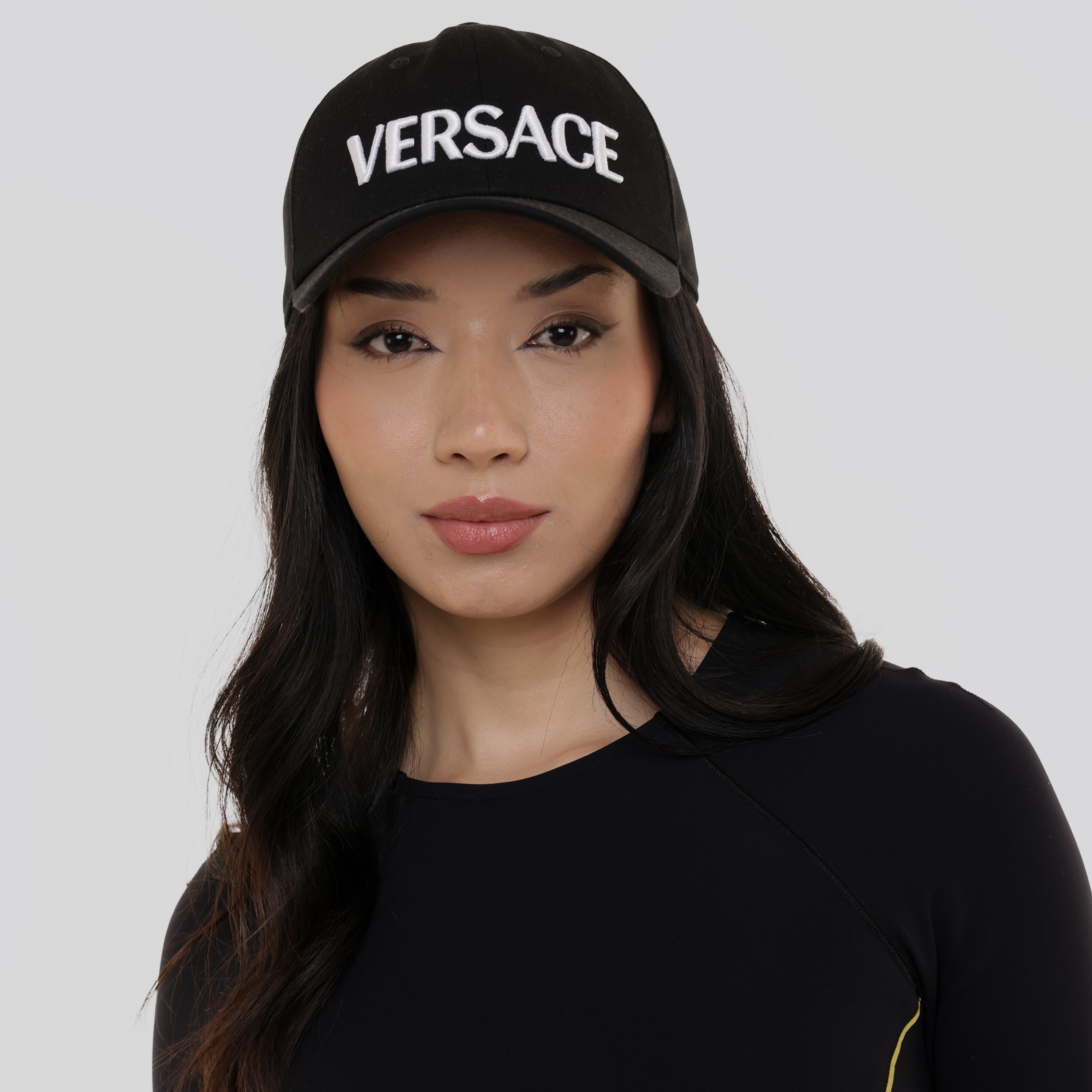 Gorra Negra Versace Logo