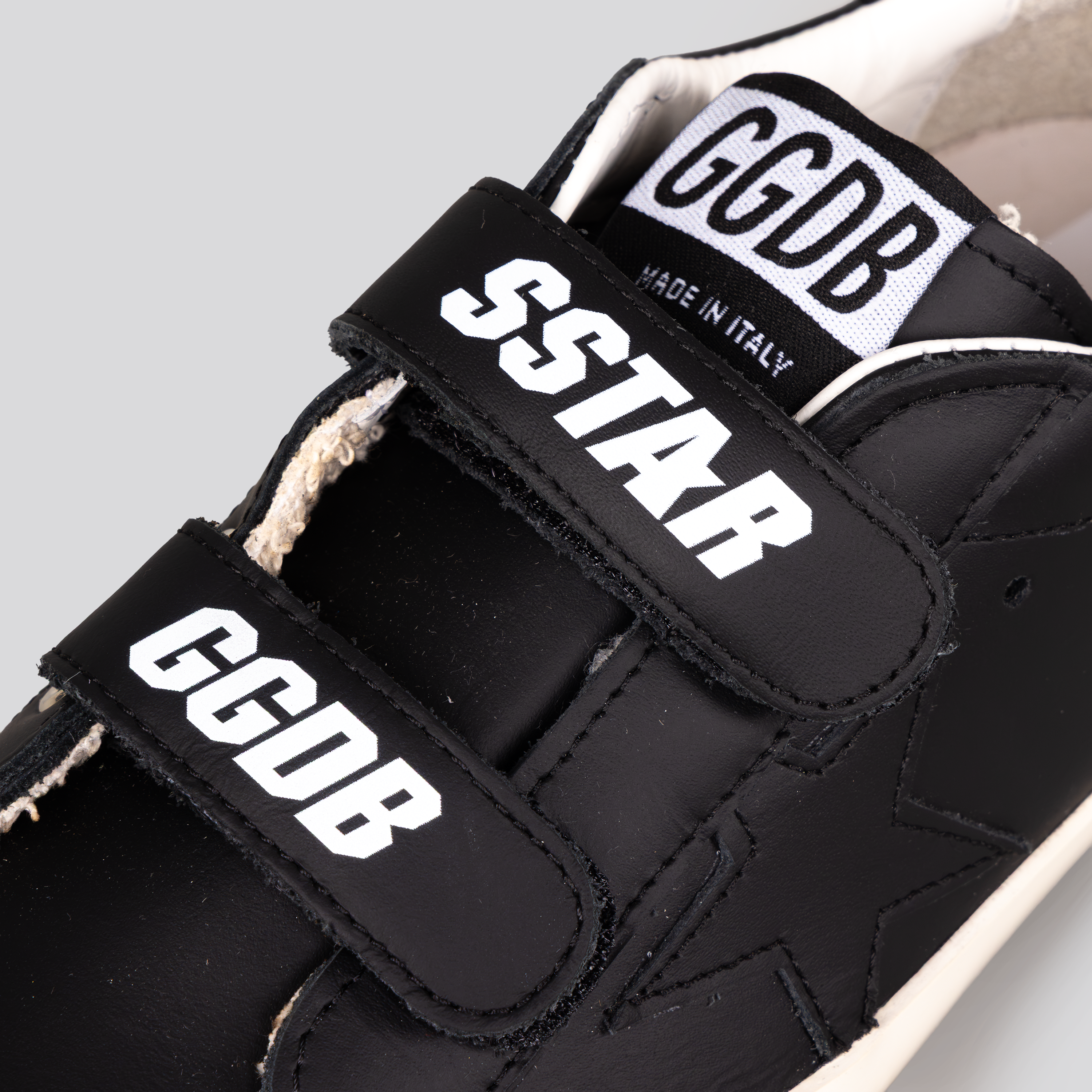 Sneakers Negros Golden Goose Velcro Super-Star Leather