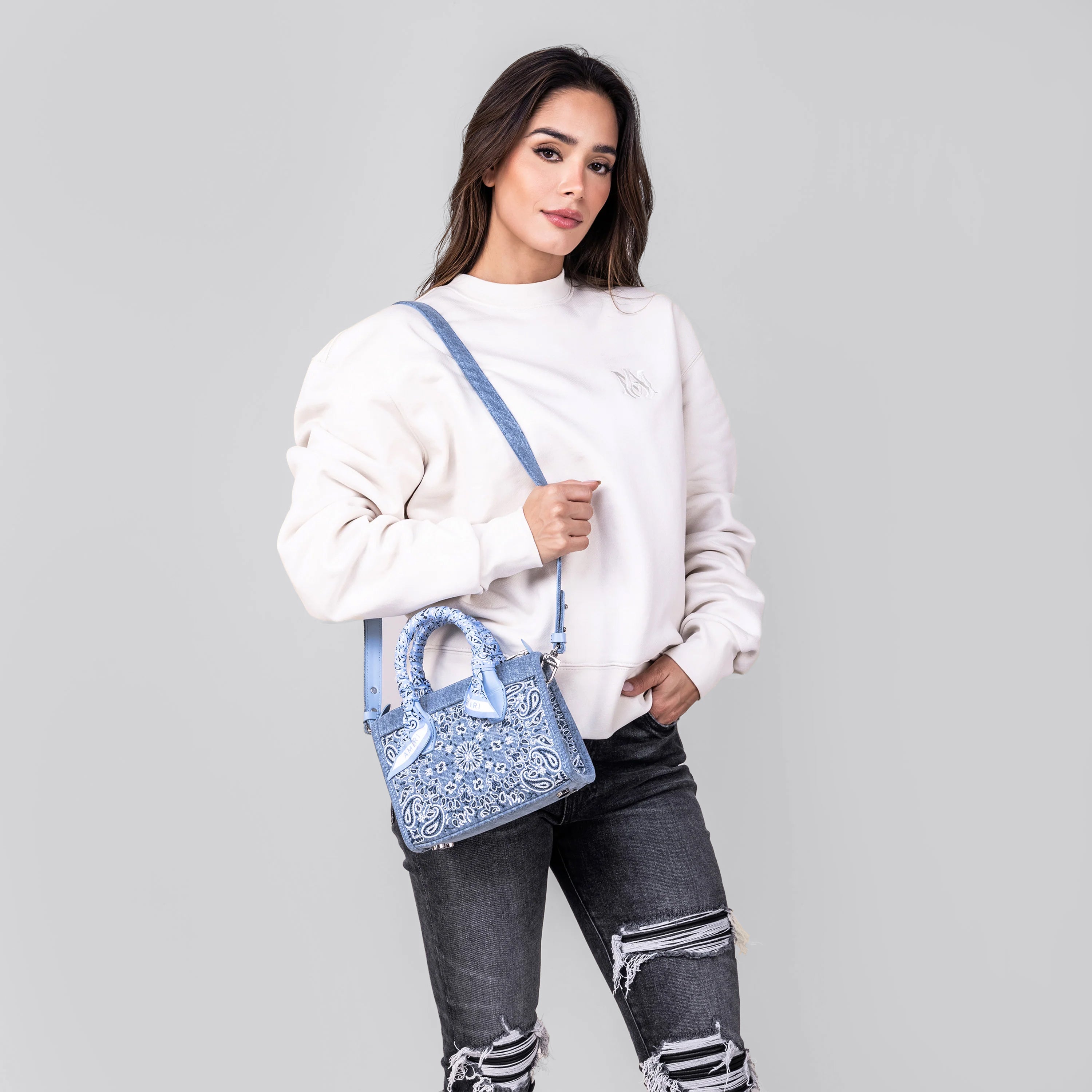 Cartera Azul AMIRI Micro Triangle