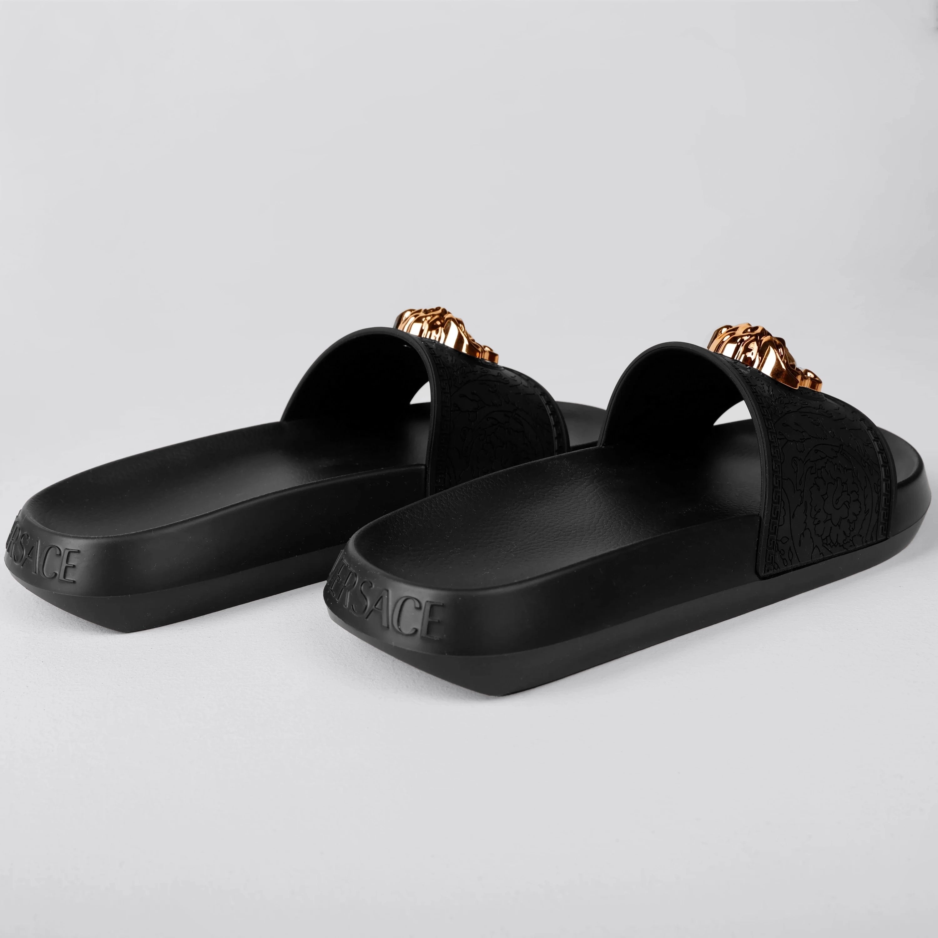 Sandalias Negras Versace Gold Medusa