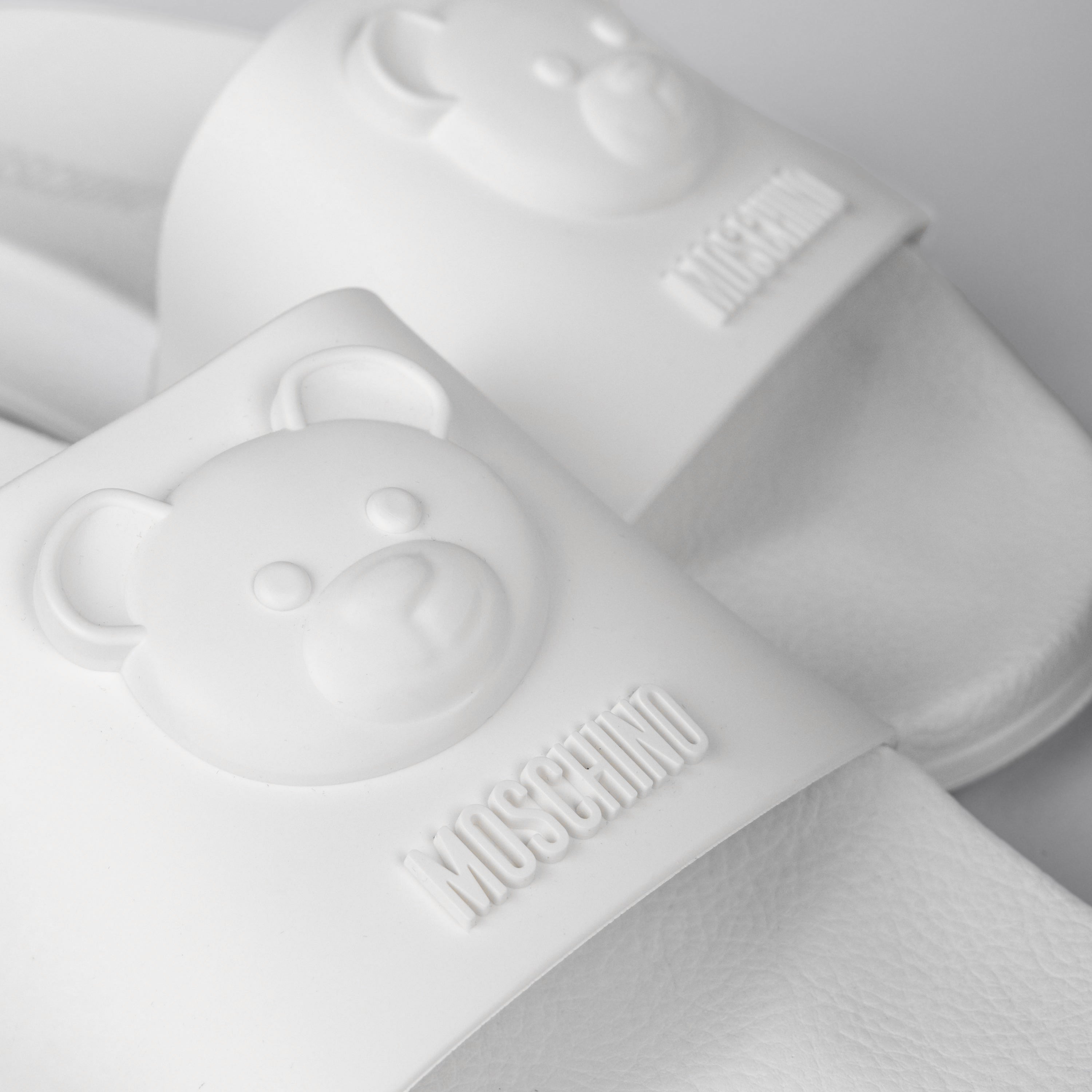 Sandalias Blanca Moschino Blancas Bear