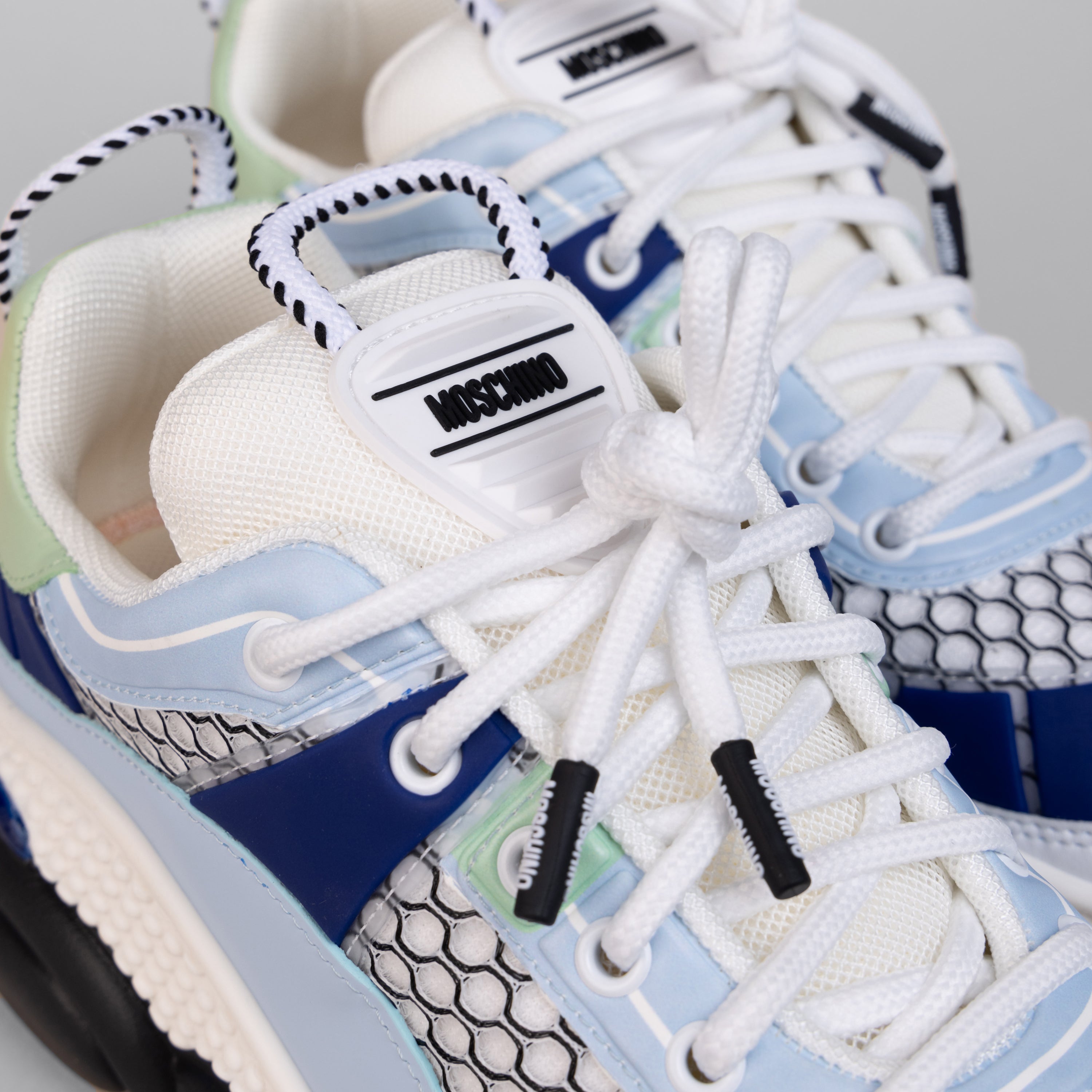 Sneakers Blanco Moschino Blue Embossed