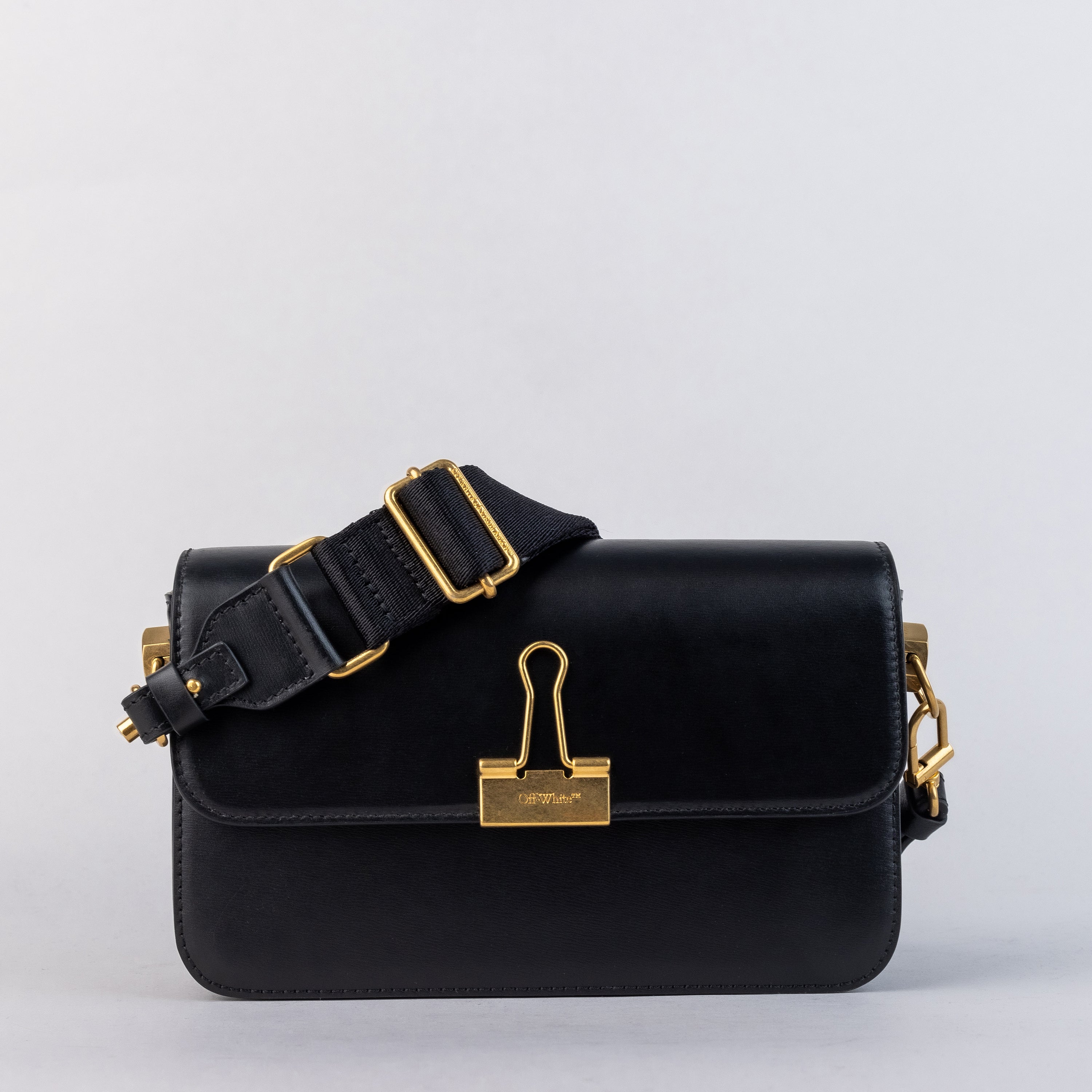 Cartera Negra Off-White Plain Binder Medium