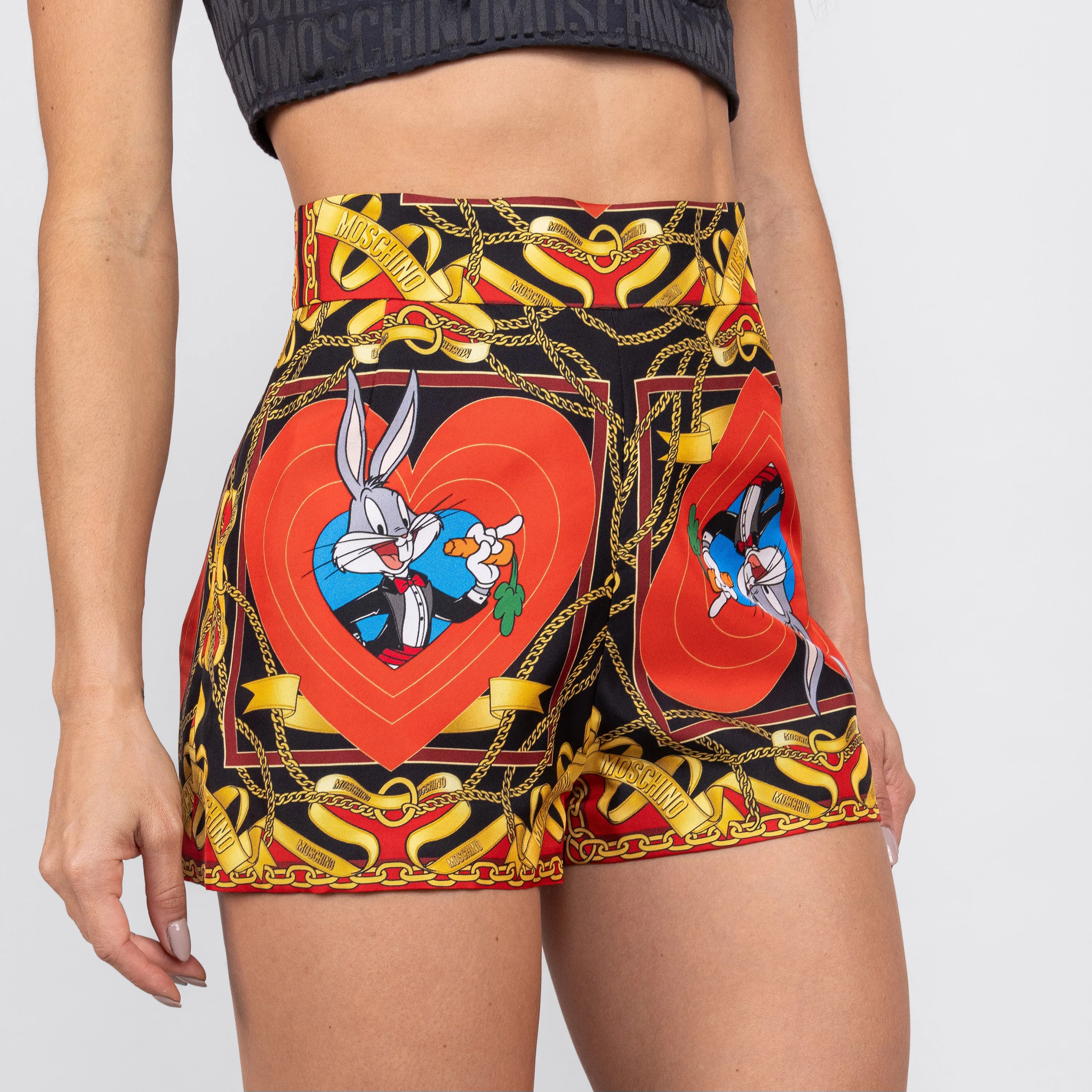 Short Rojo Moschino Couture Bad Bunny