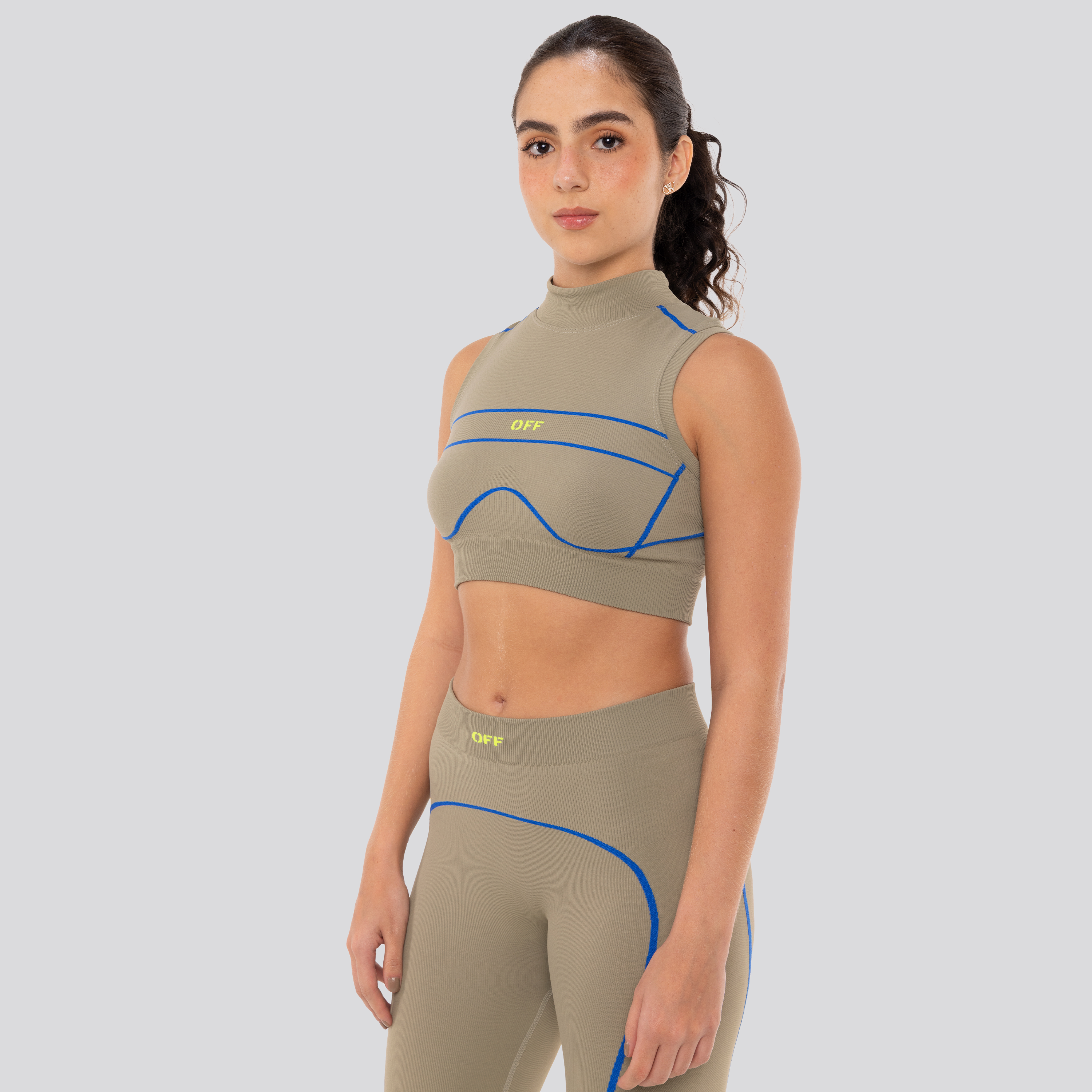 Top Verde Off-White Active Arrow