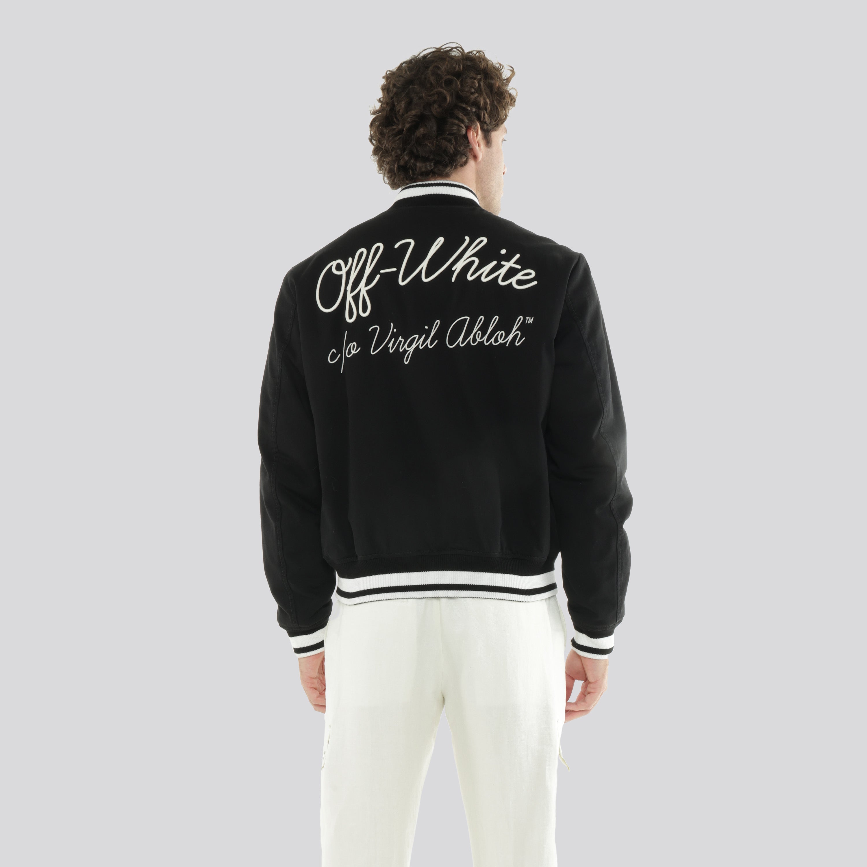 Chaqueta Negra Off-White Script Cotgab