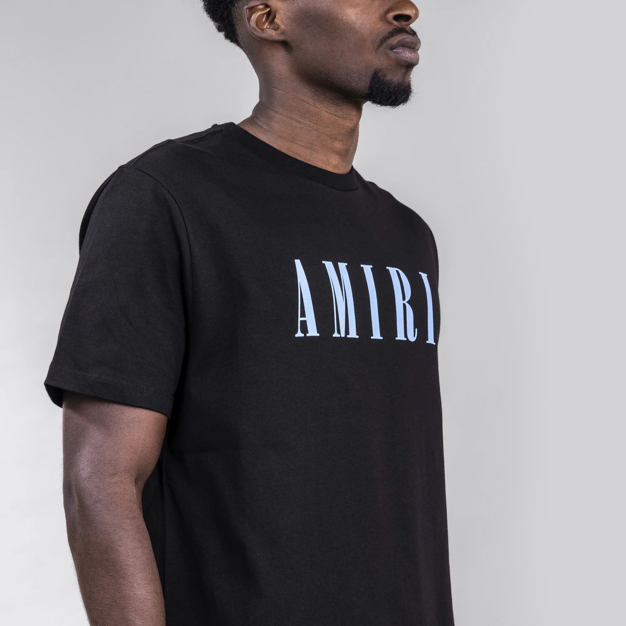 Camiseta Negra AMIRI Azul Logo