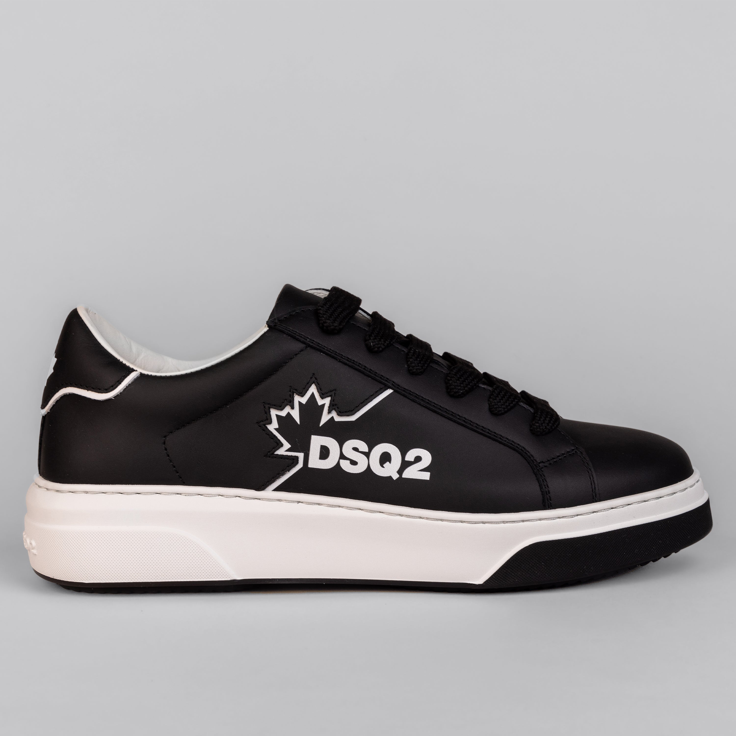 Sneakers Blanco Negro Dsquared2 Leaf Logo