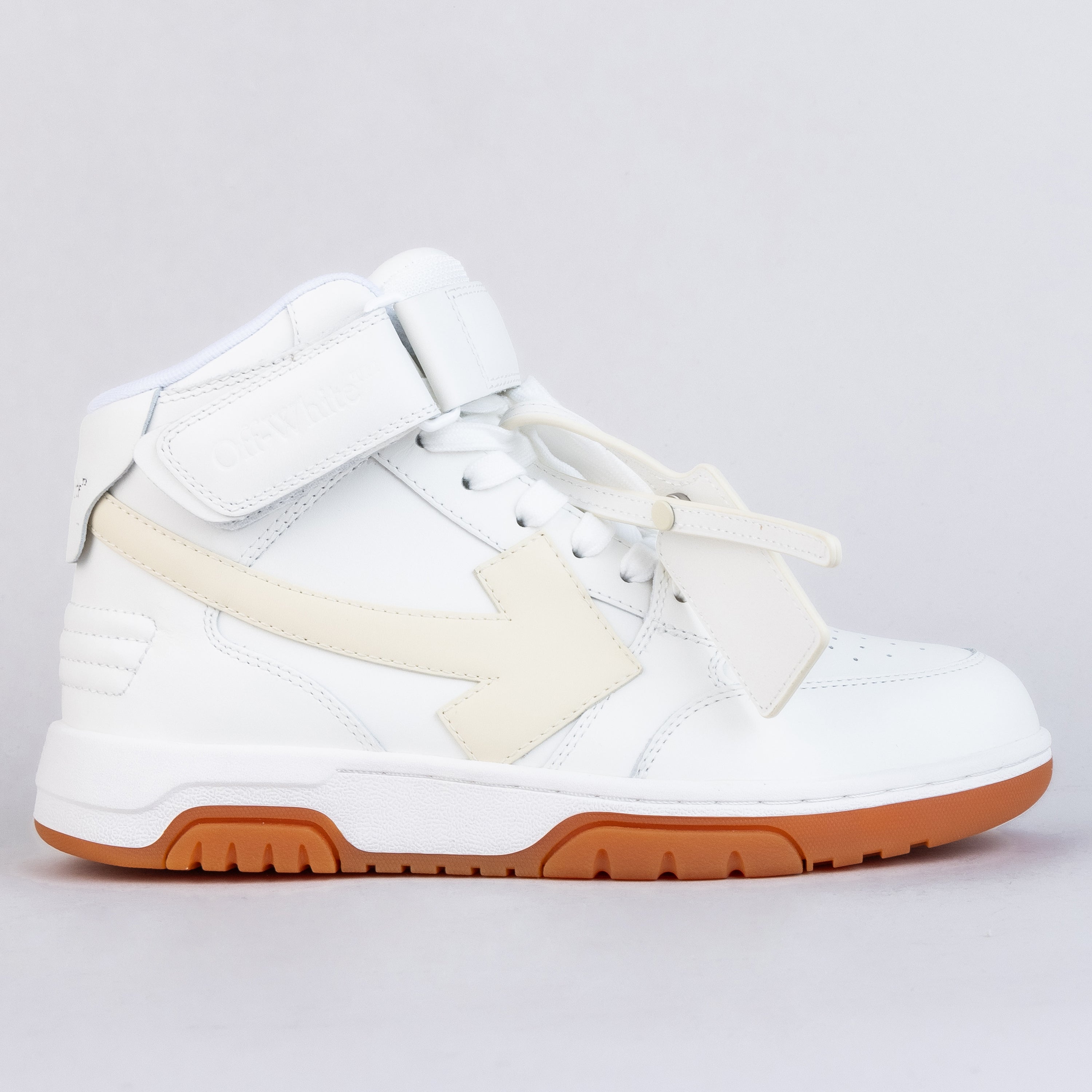 Sneakers High Top Blancos Beige Off-White "OOO"