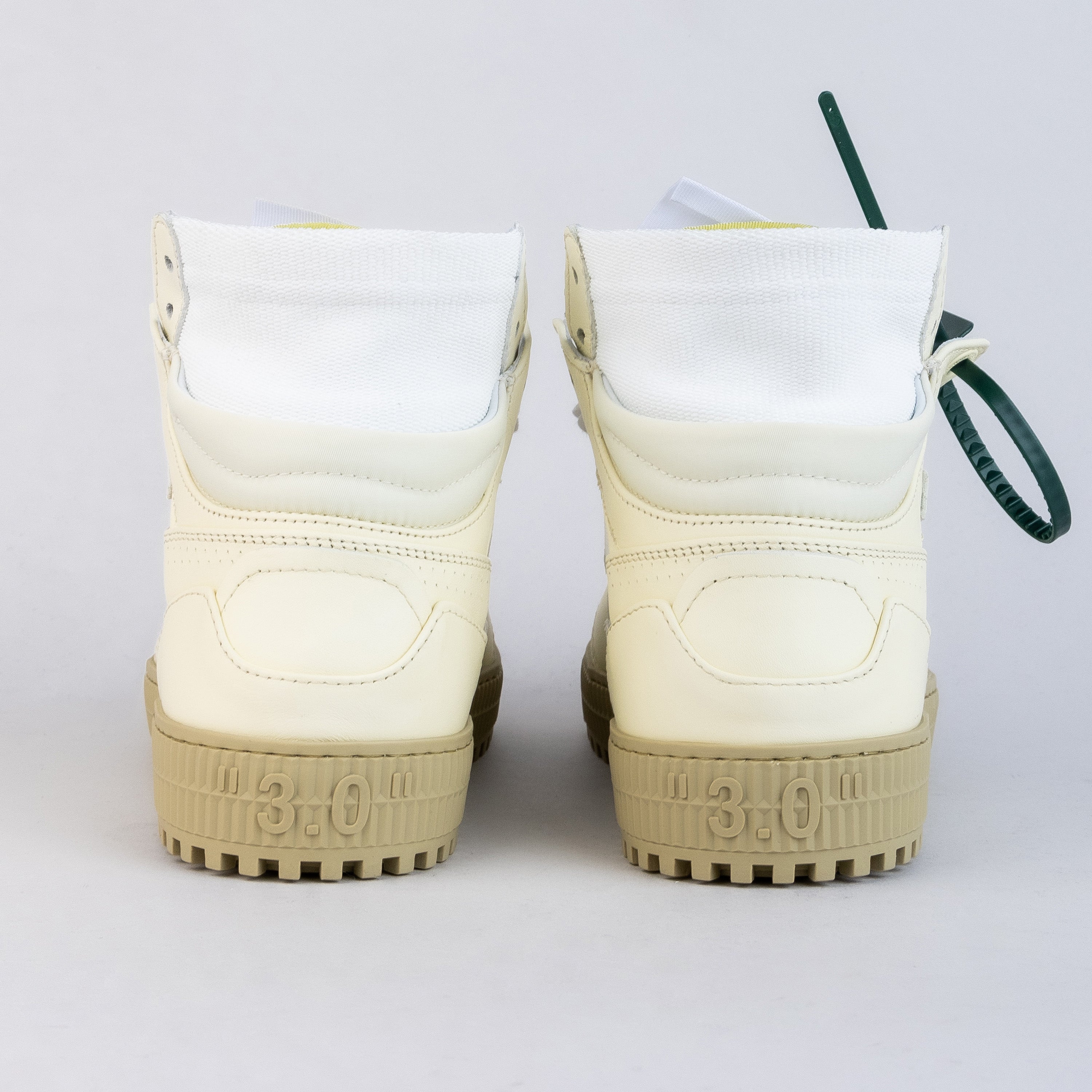 Sneakers High Top Crema Off-White Off Court